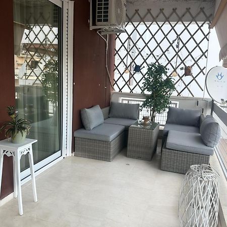 Glyfada Golf Fourth Floor Apartment Atene Esterno foto