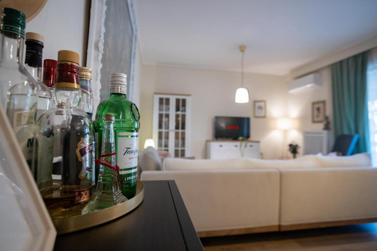 Glyfada Golf Fourth Floor Apartment Atene Esterno foto