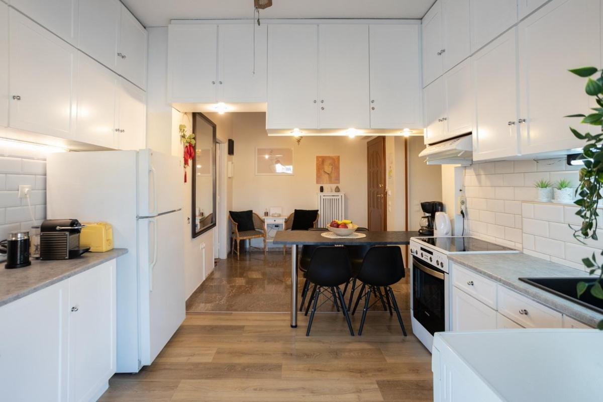 Glyfada Golf Fourth Floor Apartment Atene Esterno foto