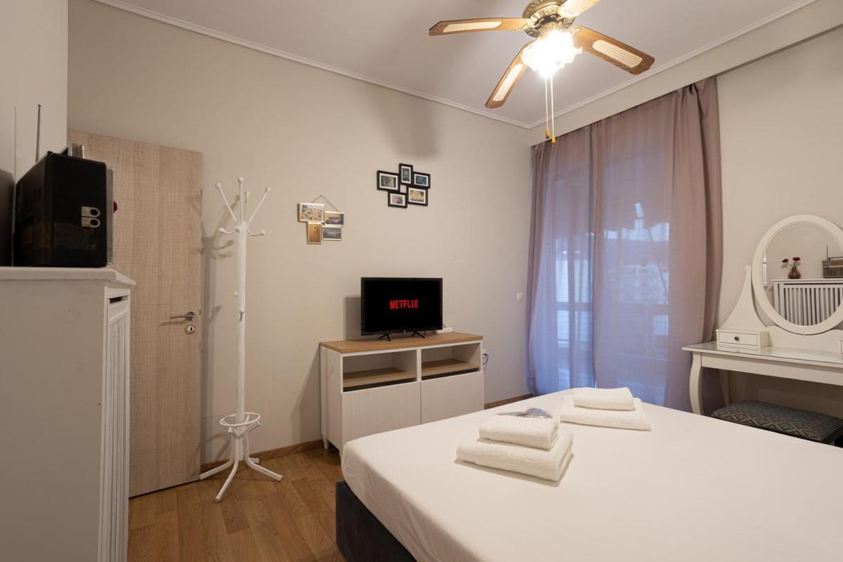 Glyfada Golf Fourth Floor Apartment Atene Esterno foto