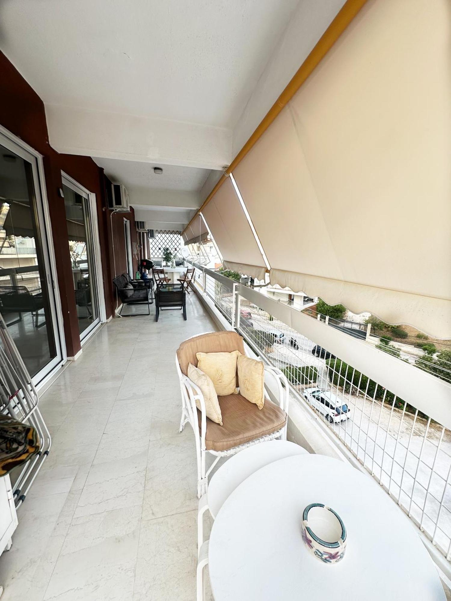 Glyfada Golf Fourth Floor Apartment Atene Esterno foto